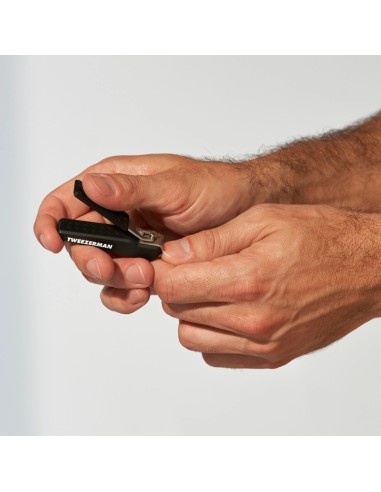Tweezerman Precision Grip Fingernail Clipper Grickalica za nokte Tweezerman Precision Grip Fingernail Clipper Grickalica za nokte