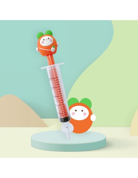 Šprica Mrkvica s patentiranim nastavkom za nježno i sigurno čišćenje dječjih nosića