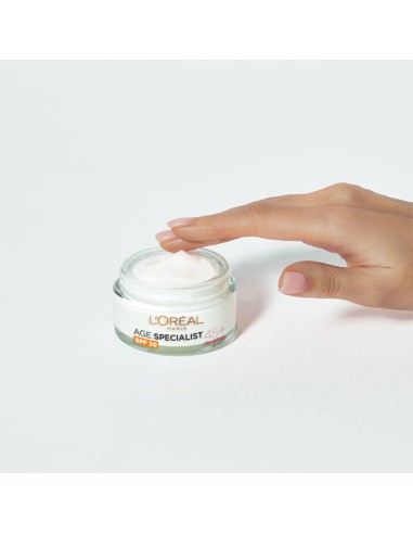 L'Oreal Paris Age Expert 45+ Dnevna krema SPF20 50ml L'Oreal Paris Age Expert 45+ Dnevna krema SPF20 50ml