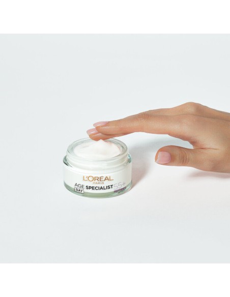 L'Oreal Paris Age Specialist Anti-Wrinkle 55+ Dnevna njega za obnavljanje kože 50 ml L'Oreal Paris Age Specialist Anti-Wrinkle 55+ Dnevna njega za obnavljanje kože 50 ml