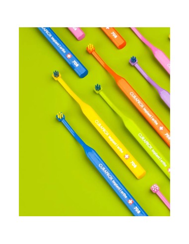 Curaprox CS 708 Implant Ortho četkica za zube